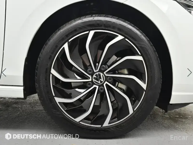 2024 Volkswagen Golf с пробегом 17 576 км