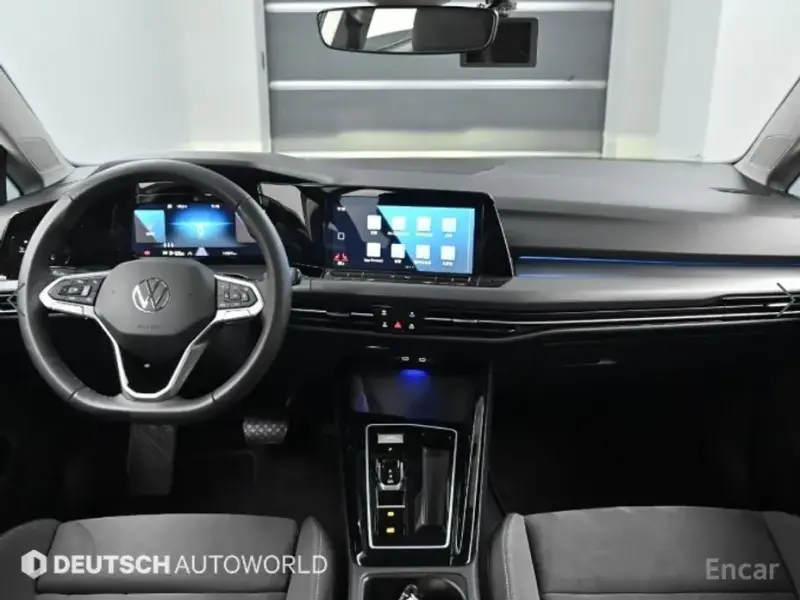 2024 Volkswagen Golf с пробегом 17 576 км