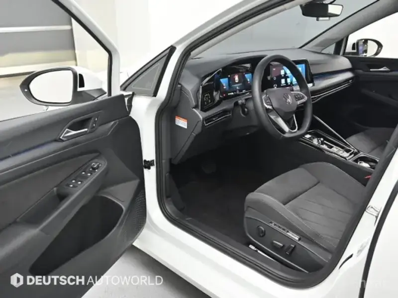 2024 Volkswagen Golf с пробегом 17 576 км
