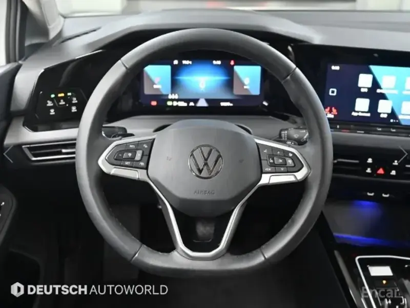 2024 Volkswagen Golf с пробегом 17 576 км