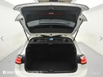 2024 Volkswagen Golf с пробегом 17 576 км