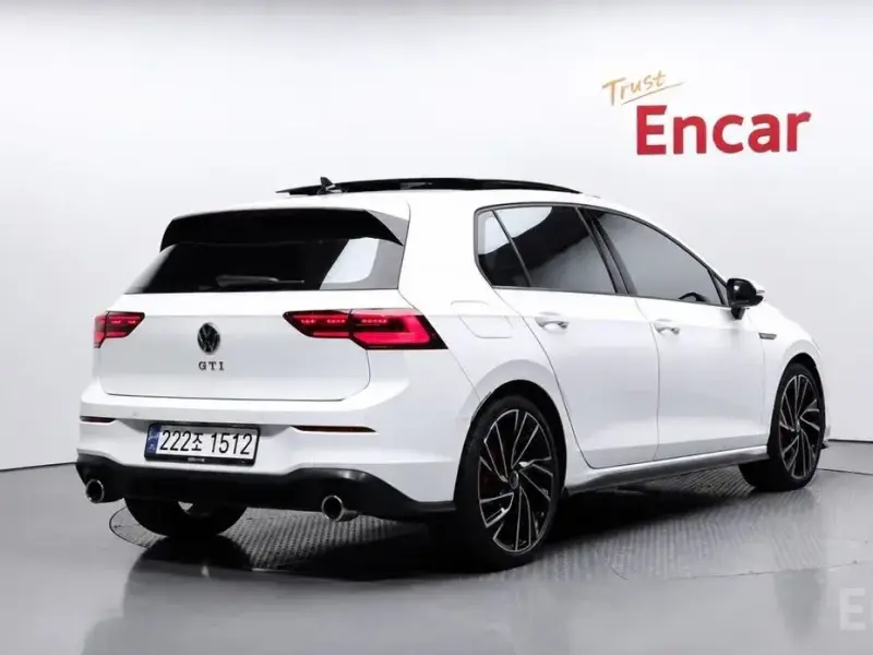 2024 Volkswagen Golf с пробегом 15 481 км