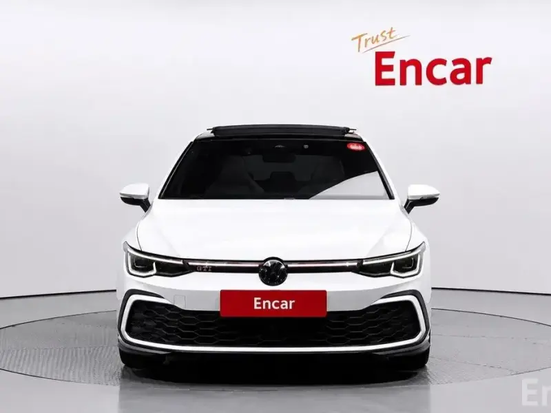 2024 Volkswagen Golf с пробегом 15 481 км