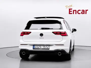 2024 Volkswagen Golf с пробегом 15 481 км
