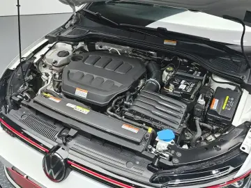 2024 Volkswagen Golf с пробегом 15 481 км