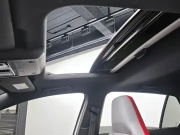 2024 Volkswagen Golf с пробегом 15 481 км