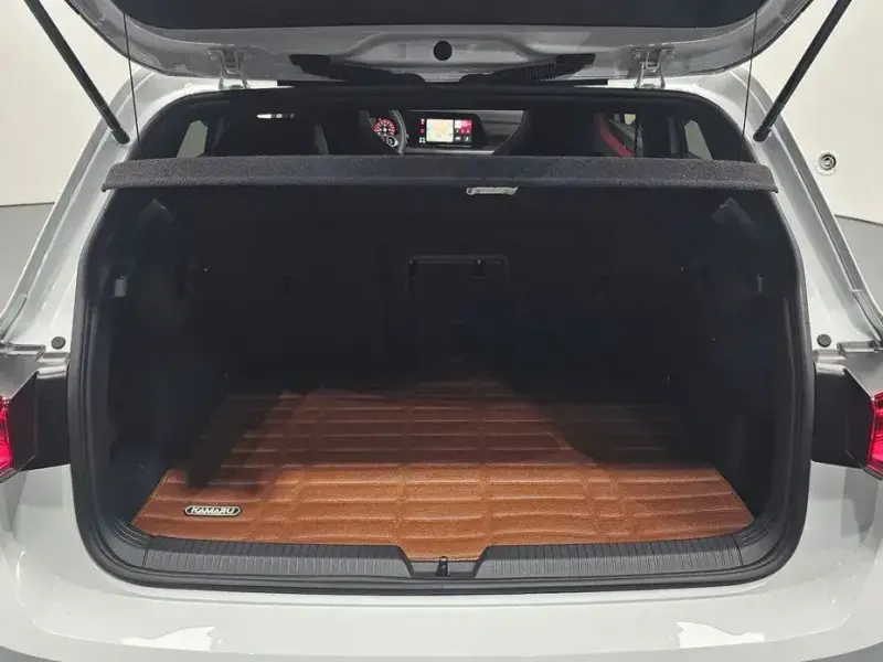 2024 Volkswagen Golf с пробегом 15 481 км