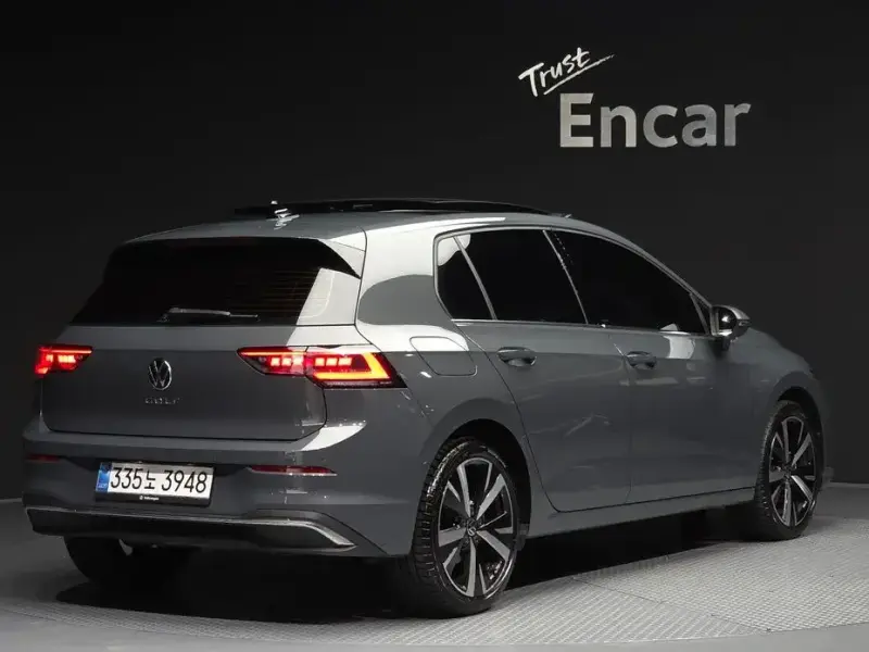 2025 Volkswagen Golf с пробегом 19 728 км