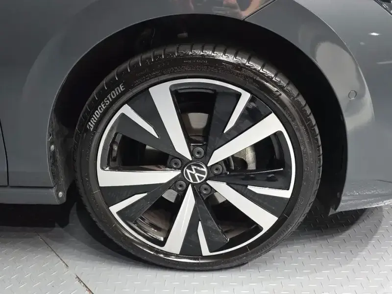 2025 Volkswagen Golf с пробегом 19 728 км