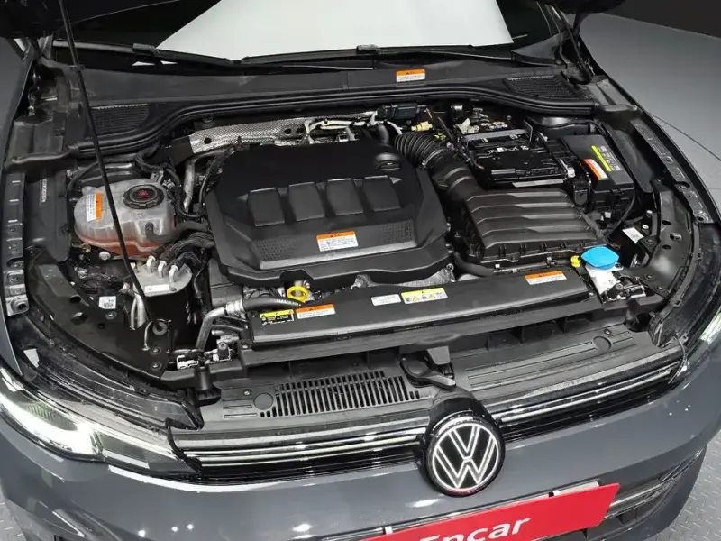 2025 Volkswagen Golf с пробегом 19 728 км