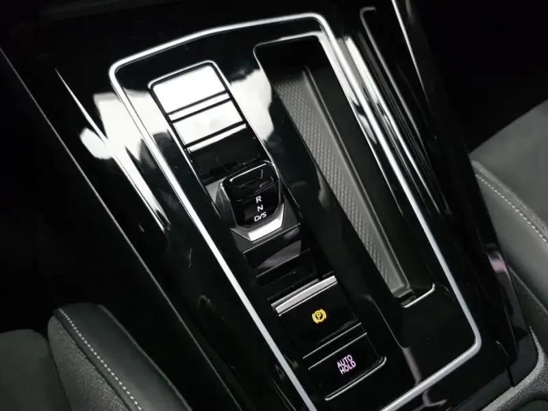 2025 Volkswagen Golf с пробегом 19 728 км