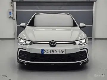 2024 Volkswagen Golf с пробегом 28 543 км