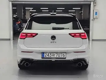 2024 Volkswagen Golf с пробегом 28 543 км