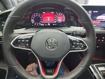 2024 Volkswagen Golf с пробегом 28 543 км