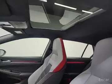 2024 Volkswagen Golf с пробегом 28 543 км