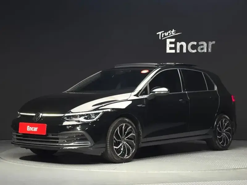 2024 Volkswagen Golf с пробегом 22 236 км