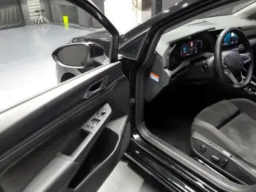 2024 Volkswagen Golf с пробегом 22 236 км