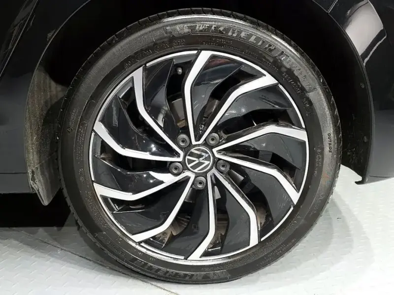 2024 Volkswagen Golf с пробегом 22 236 км