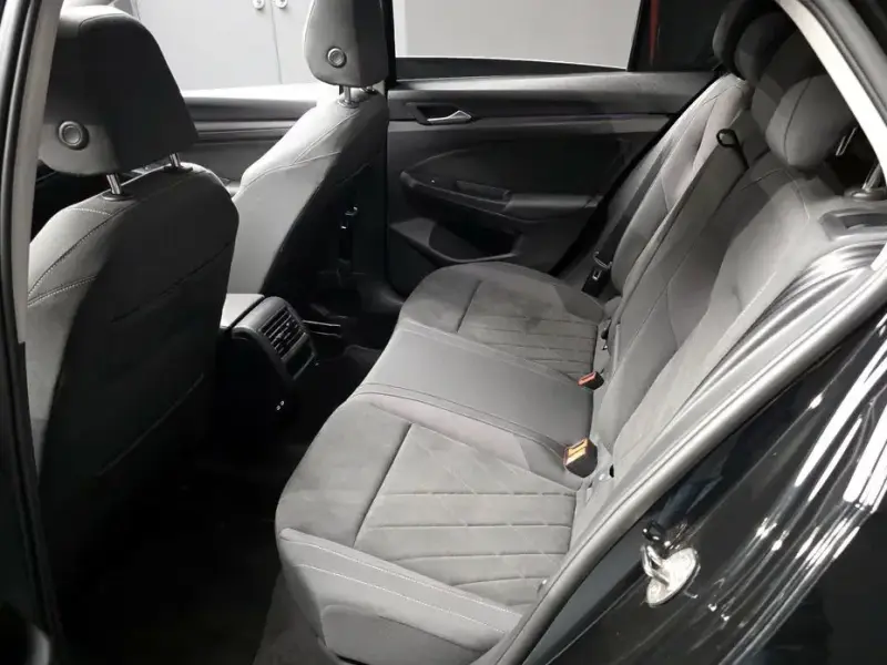 2024 Volkswagen Golf с пробегом 22 236 км