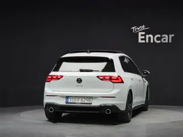 2024 Volkswagen Golf с пробегом 27 074 км
