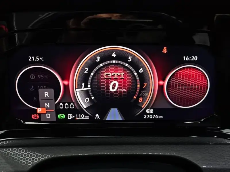 2024 Volkswagen Golf с пробегом 27 074 км