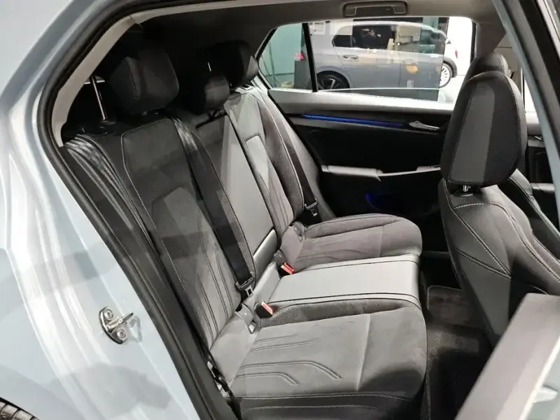 2025 Volkswagen Golf с пробегом 3 723 км