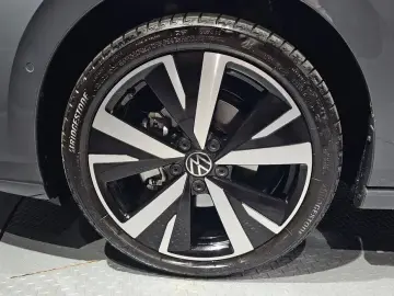 2025 Volkswagen Golf с пробегом 14 949 км