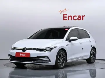 2024 Volkswagen Golf с пробегом 13 326 км