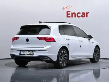 2024 Volkswagen Golf с пробегом 13 326 км