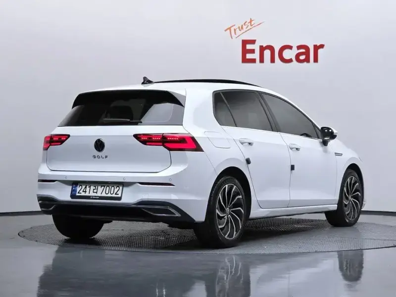 2024 Volkswagen Golf с пробегом 13 326 км