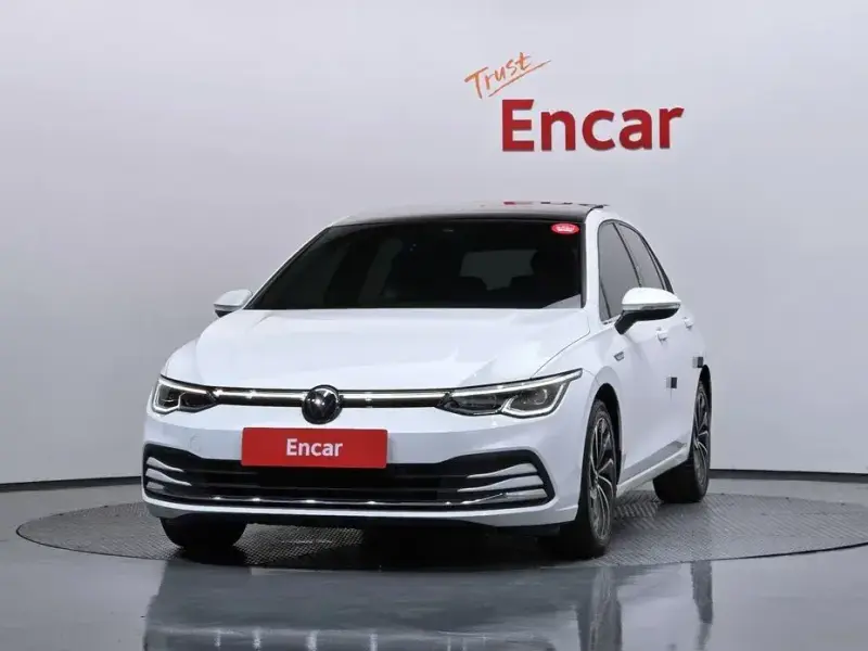 2024 Volkswagen Golf с пробегом 13 326 км