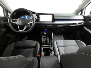 2024 Volkswagen Golf с пробегом 13 326 км