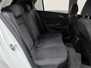 2024 Volkswagen Golf с пробегом 13 326 км