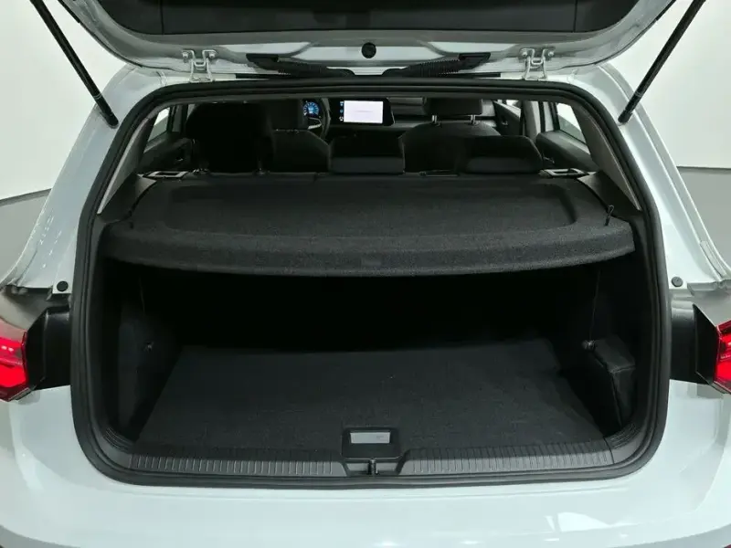 2024 Volkswagen Golf с пробегом 13 326 км