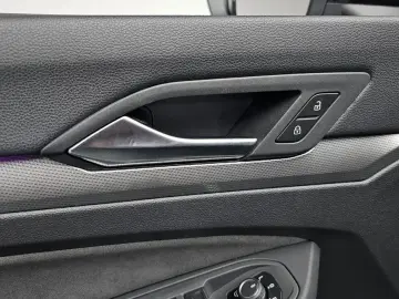 2025 Volkswagen Golf с пробегом 13 721 км