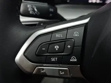 2025 Volkswagen Golf с пробегом 13 721 км