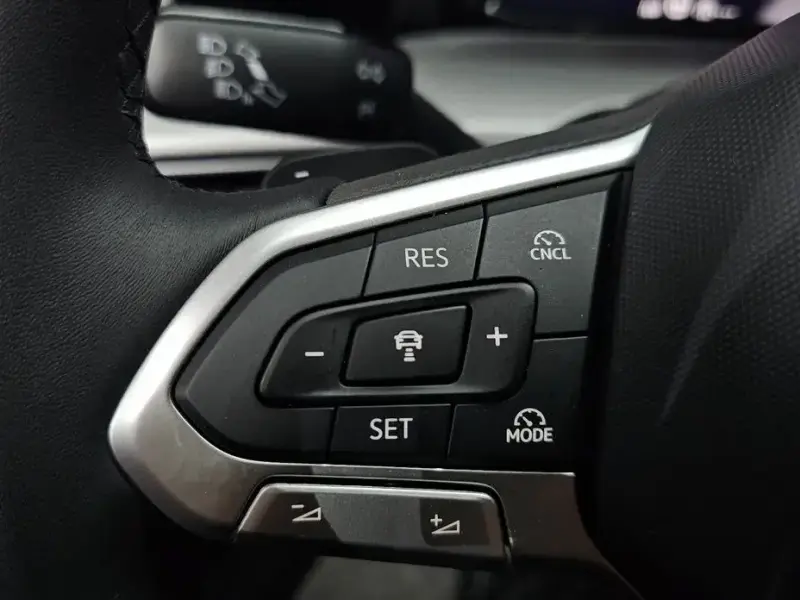 2025 Volkswagen Golf с пробегом 13 721 км