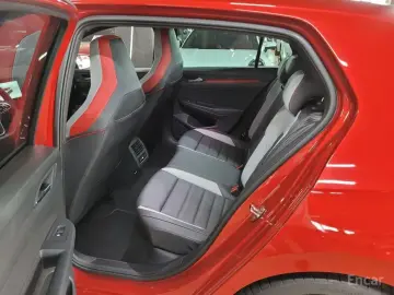 2023 Volkswagen Golf с пробегом 2 100 км