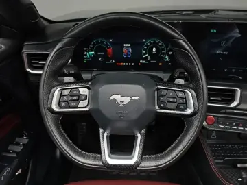 2024 Ford Mustang с пробегом 31 239 км