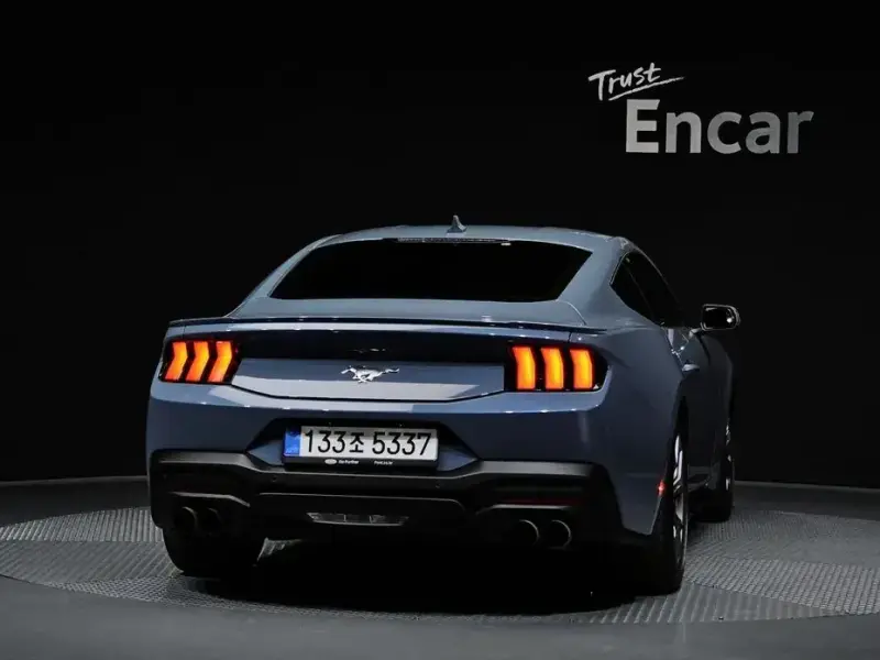 2025 Ford Mustang с пробегом 9 229 км
