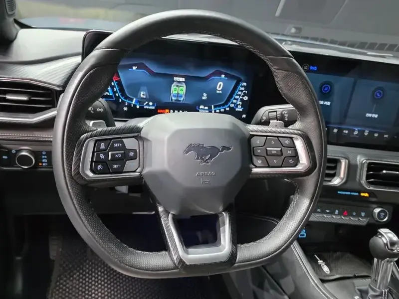 2025 Ford Mustang с пробегом 9 229 км