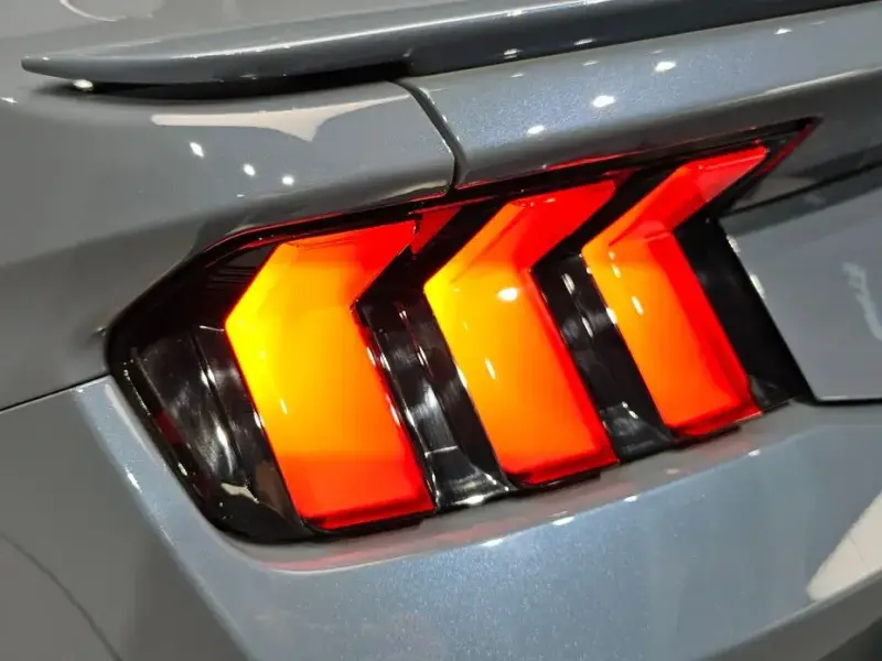 2025 Ford Mustang с пробегом 9 229 км