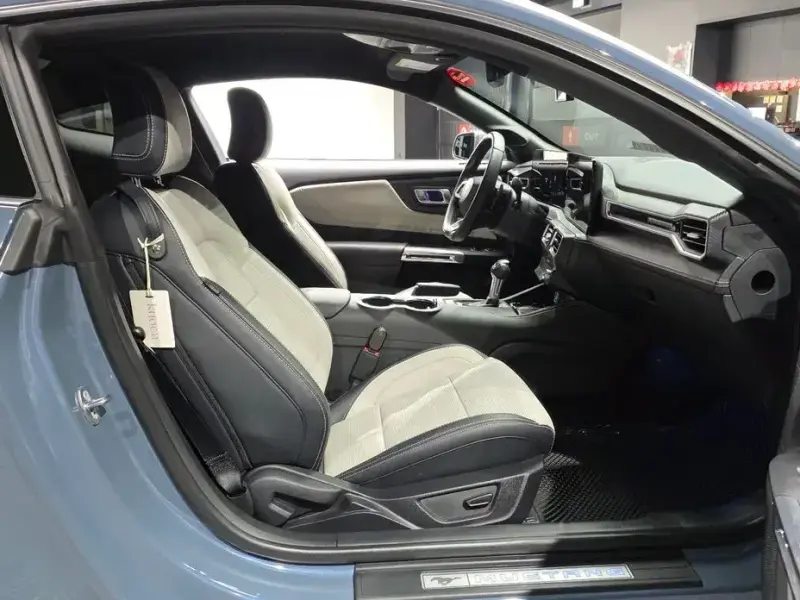 2025 Ford Mustang с пробегом 9 229 км