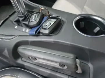 2025 Ford Mustang с пробегом 9 229 км