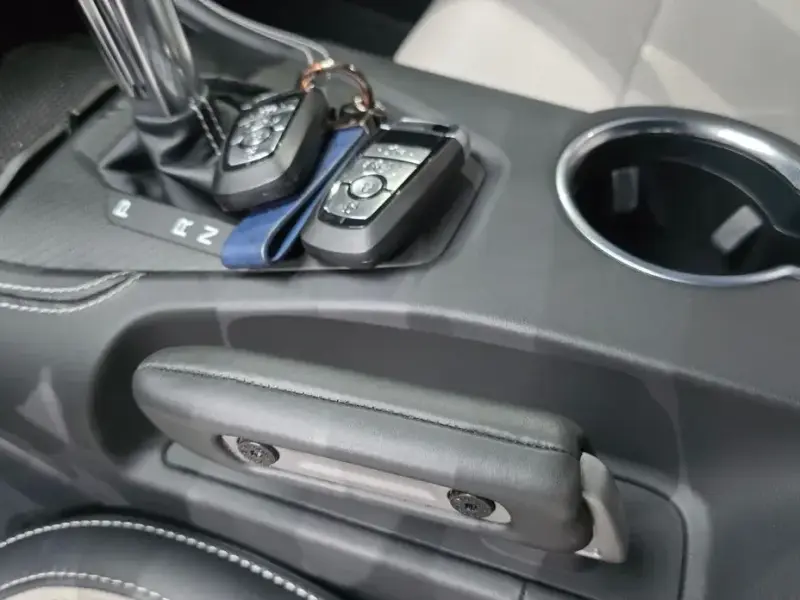 2025 Ford Mustang с пробегом 9 229 км