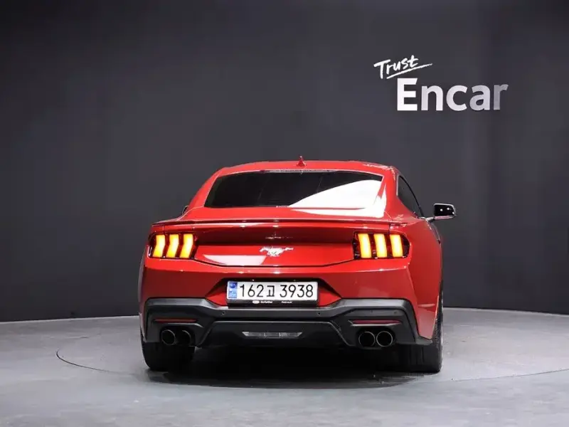2024 Ford Mustang с пробегом 20 601 км