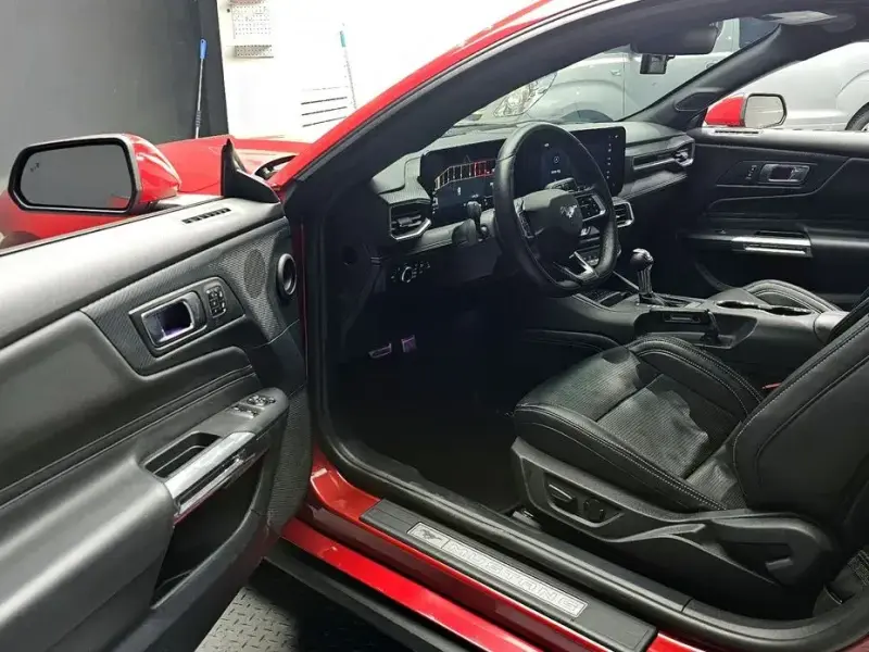 2024 Ford Mustang с пробегом 20 601 км
