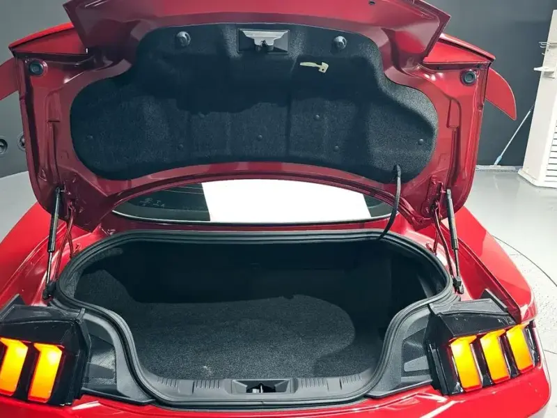 2024 Ford Mustang с пробегом 20 601 км