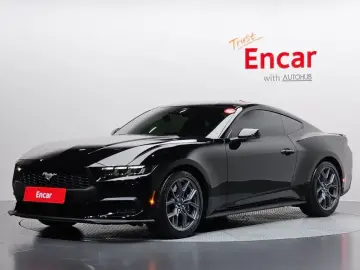2025 Ford Mustang с пробегом 553 км