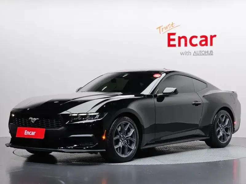 2025 Ford Mustang с пробегом 553 км
